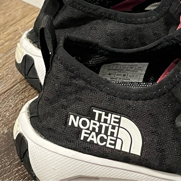 Women’s Skagit Water Shoes Size 7 - Picture 2 of 11